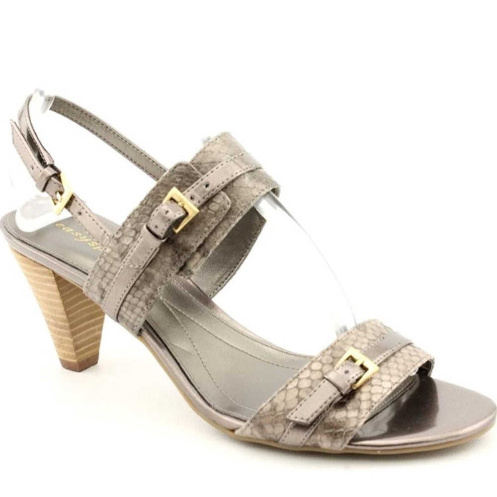 Easy Spirit Shawnie Sandal. Brand New, Never Worn!